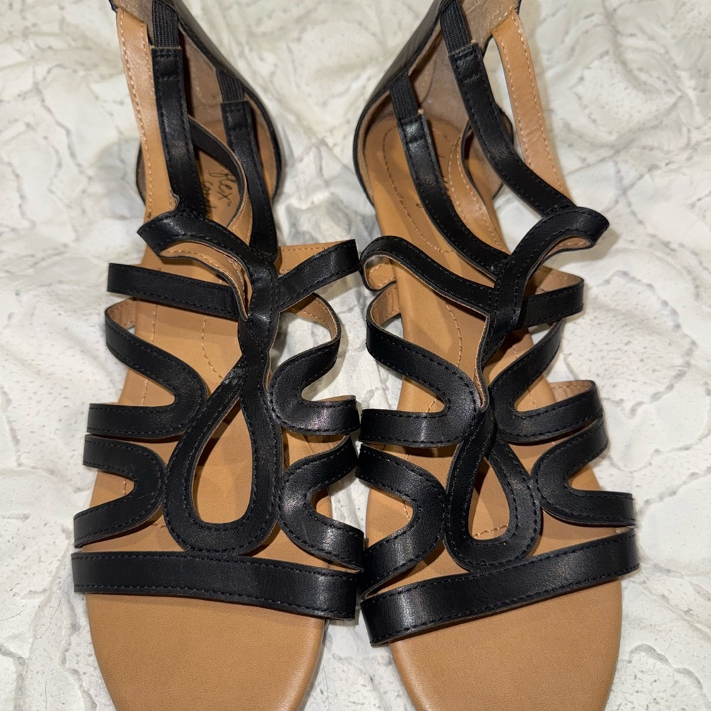 NWOT | Dexflex Comfort | Stylish Black Sandals